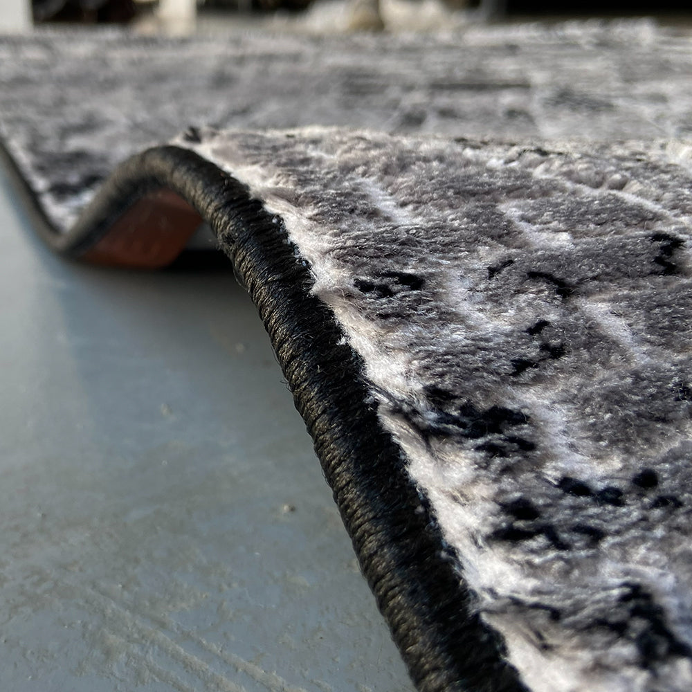 Venice Corvessa Modern Area Carpet