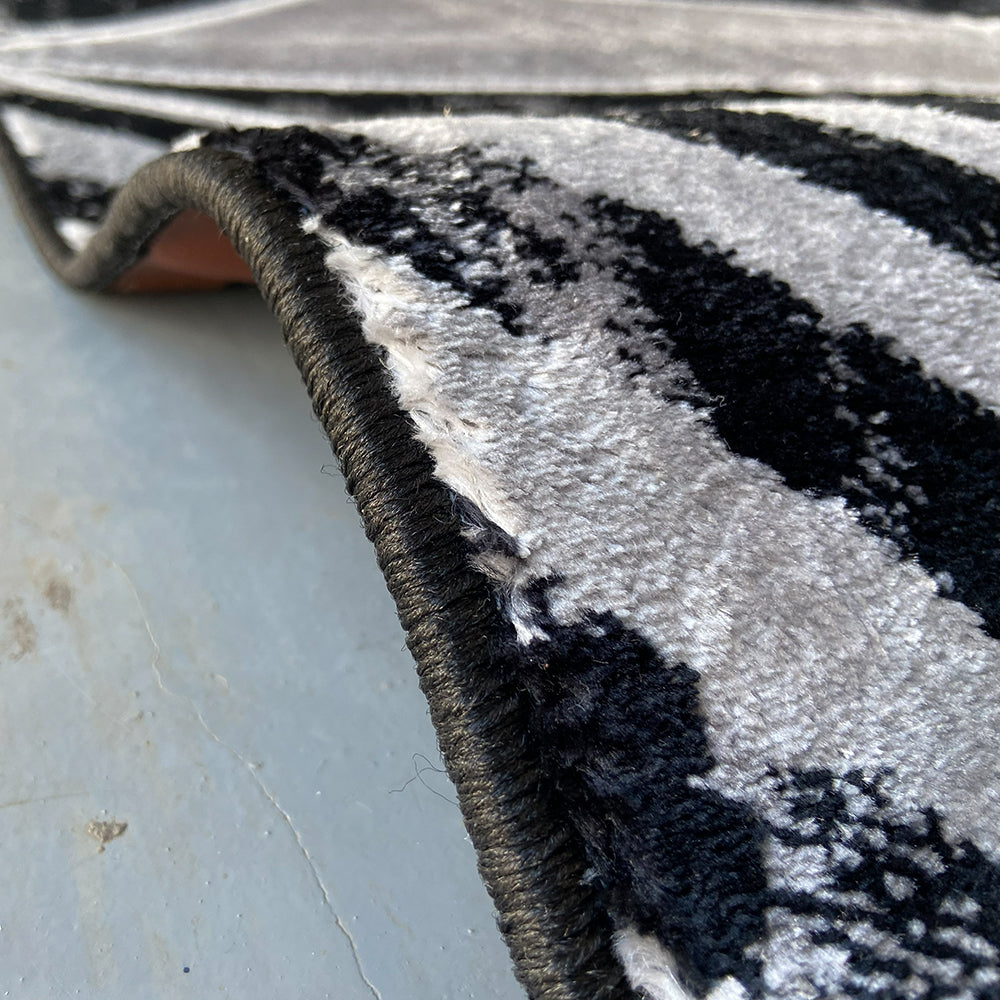 Venice Silvaré Modern Area Carpet