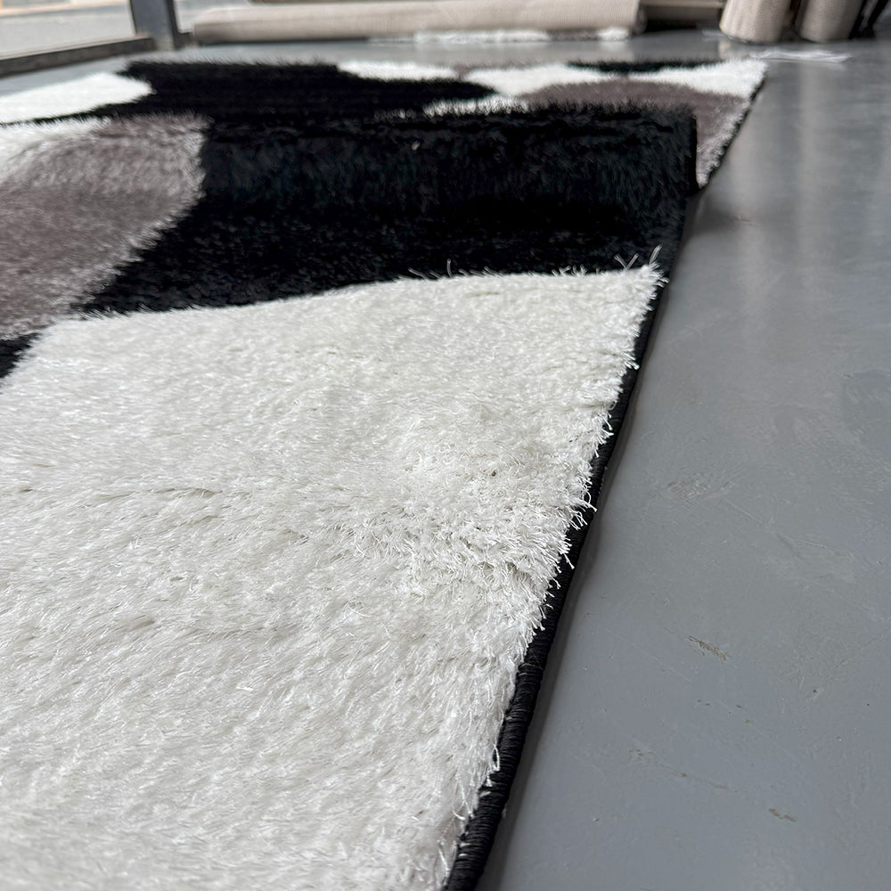 Shaggy Huffra Black Carpet