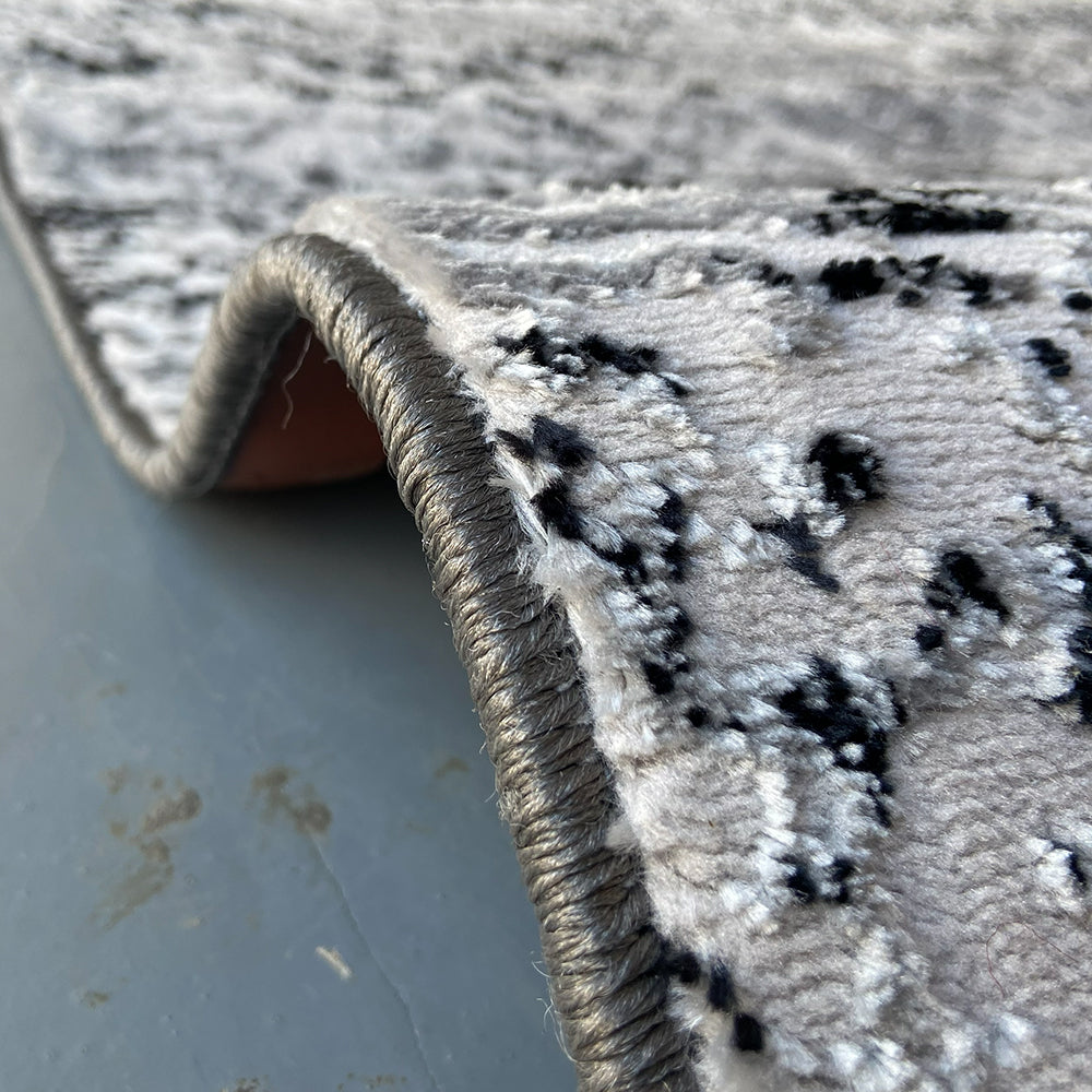 Venice Velastra Modern Area Carpet