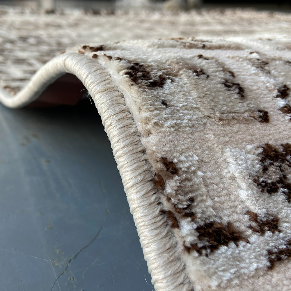 Venice Halvion Modern Area Carpet